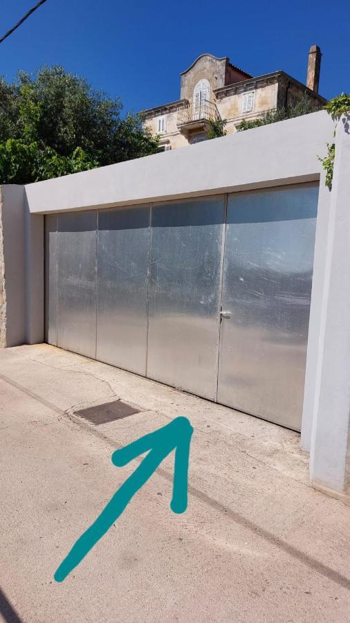Apartman Kristina And Free Parking Mali Lošinj Exterior foto